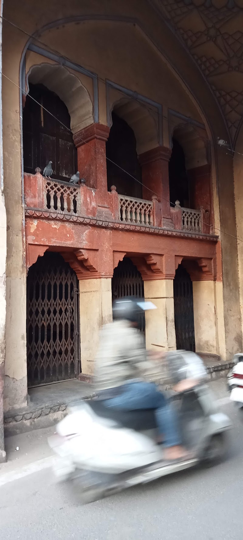 Sireh Deori - Sireh Deori WRGH+C2J, Tulsi Marg, Gangori Bazaar, J.D.A. Market, Pink City, Jaipur, Rajasthan 302002, India