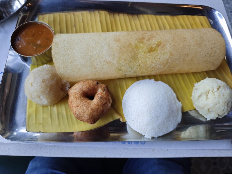 Adyar Ananda Bhavan - A2B - Adyar Ananda Bhavan - A2B shop No, S-16, Main Market, Block S, Green Park Extension, Green Park, New Delhi, Delhi 110016, India