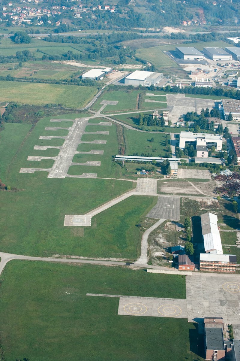 Rajlovac Military Airport - Rajlovac Military Airport, Unnamed Road, V8C4+4JJ, Sarajevo 71000, Bosnia and Herzegovina