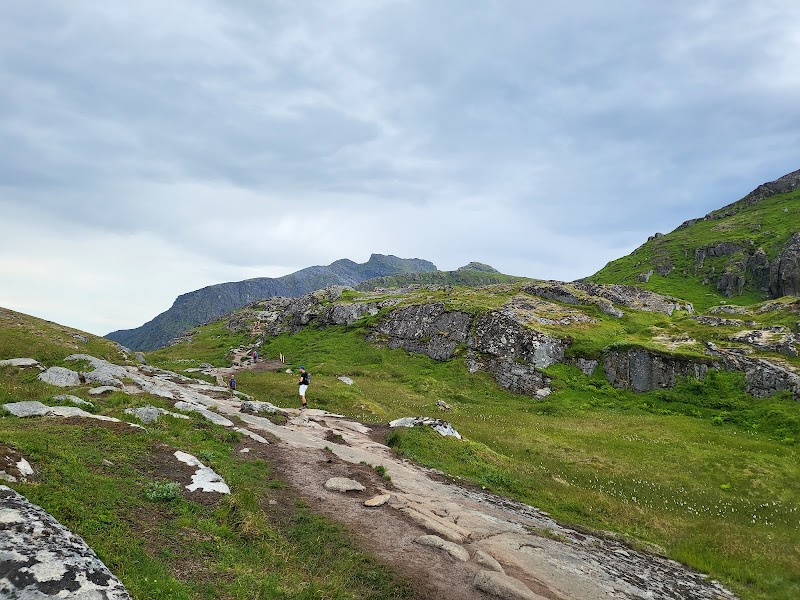 Ryten/Kvalvika Beach Trail - Ryten/Kvalvika Beach Trail Fv806 7, 8387 Fredvang, Norway