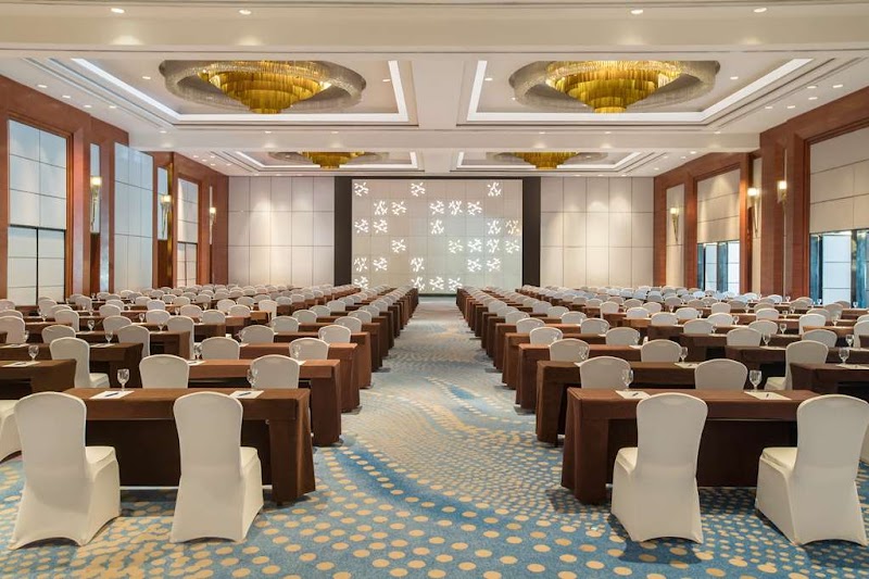 Radisson Blu Hotel, Cebu - Radisson Blu Hotel, Cebu, Serging Osmena Boulevard, Corner Pope John Paul II Ave, Cebu City, 6000 Cebu, Philippines