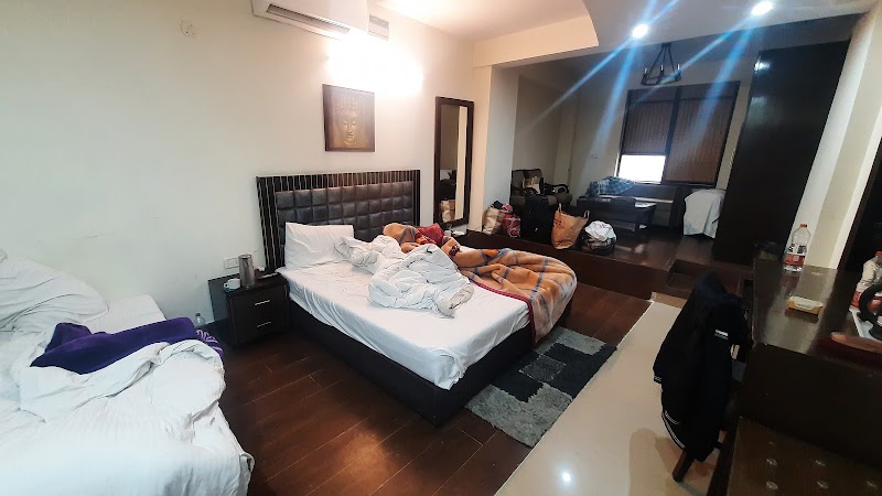 Hotel Swiss International by Swati - Hotel Swiss International by Swati Gate No 1, 15, opp. JP Sidhartha, Block 13, East Patel Nagar, Patel Nagar, New Delhi, Delhi 110008, India