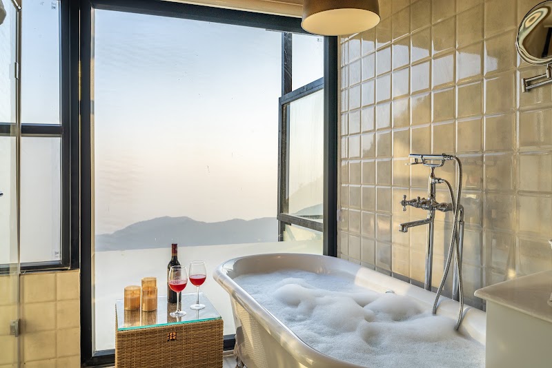 The English Country House Resort & Spa - The English Country House Resort & Spa, Village, kaplani tehri Dhnaulti road, Mussoorie, Uttarakhand 248179, India