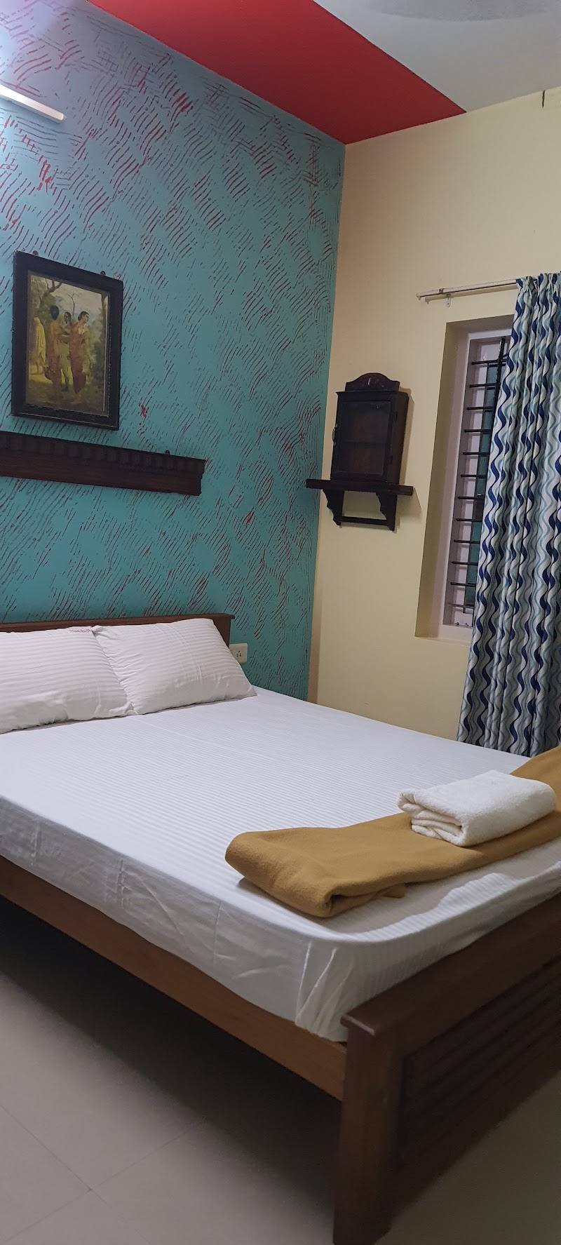 Nutshell - Nutshell, TC 34/1383/1, Lena Road, Int'l Airport Rd, opp. Domestic Terminal Parking, Vallakkadavu, Thiruvananthapuram, Kerala 695008, India
