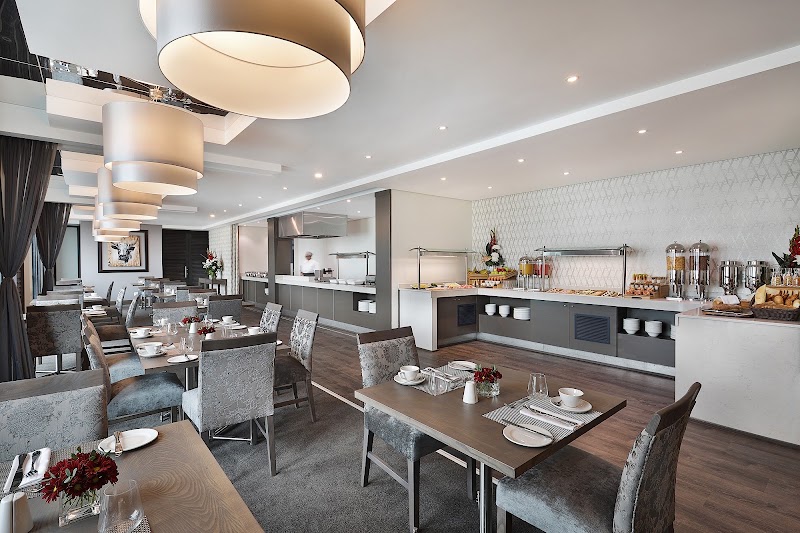 Legend Hotel Lagos Airport, Curio Collection by Hilton - Legend Hotel Lagos Airport, Curio Collection by Hilton Quits Aviation Services Free Zone, Airport Rd, Ikeja 23401, Lagos, Nigeria
