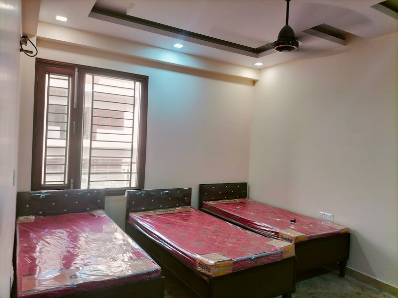 Pg for Girls only - Pg for Girls only Second floor, Laxmi apartment, F 1, near Yadav parathy walay, Rasoolpur Nawada, Industrial Area, Sector 62, Noida, Uttar Pradesh 201309, India