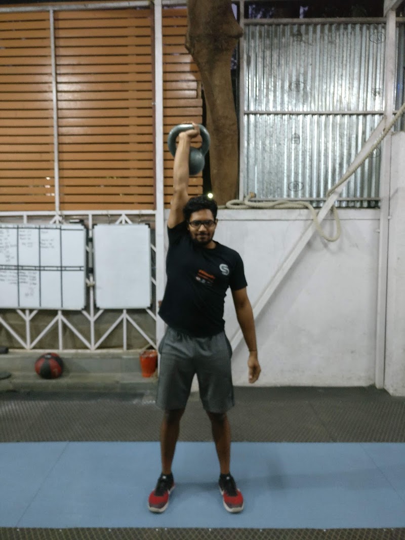 Chakra Fitness Community - Koregaon Park - Chakra Fitness Community - Koregaon Park Pingale Farms, Lane No. 7, next to Blossom Boulevard, Ashok Chakra Society, Iricen Railway Colony, Koregaon Park, Pune, Maharashtra 411001, India