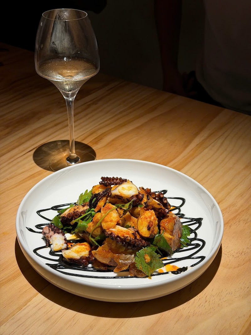 La Ombra - Mediterranean Café & Dining - La Ombra - Mediterranean Café & Dining, 127/11 Nguyễn Thiện Thuật, Nha Trang, Khánh Hòa 57106, Vietnam