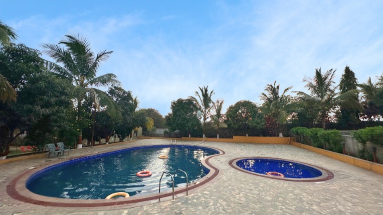 Lion Park Resort - Sasan Gir Forest (Pure Veg.) - Lion Park Resort - Sasan Gir Forest (Pure Veg.), Devagam Road, Jalondar Tal, Maliya Hatina, Dist, Jalondar, Gujarat 362245, India
