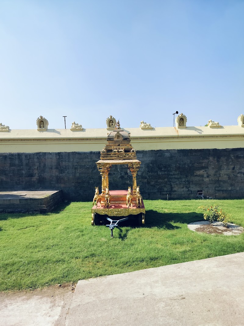 Vellore Fort Main Gate - Vellore Fort Main Gate W4CJ+F7C, Balaji Nagar, Vellore, Tamil Nadu 632004, India