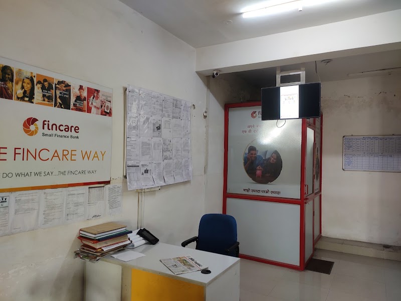 AU Small Finance Bank - AU Small Finance Bank, Bajpais Pavillion, Bharti Nagar Chowk, Vyapar Vihar Rd, opposite Gumber Petrol, Nagdoune Colony, Gayatri Nagar, Talapara, Bilaspur, Chhattisgarh 495001, India