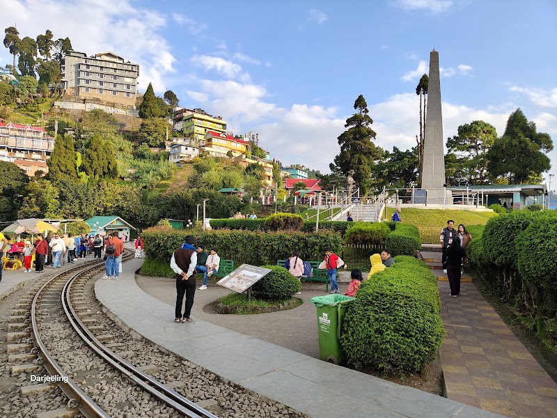 Batasia Loop ㅤ - Batasia Loop ㅤ Batasiya View Point, West Point, Ghoom, Darjeeling, West Bengal 734102, India