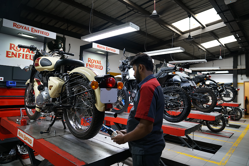 Royal Enfield Service Center - Snowline Autos - Royal Enfield Service Center - Snowline Autos, Ground Floor, Dharamsala Rd, near Sheela chowk, Upmuhal, Kangra, Dharamshala, Himachal Pradesh 176215, India