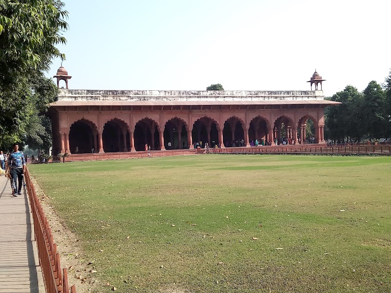 Lal Quila - Lal Quila Charkhe Walan, Chandni Chowk, Delhi, 110006, India
