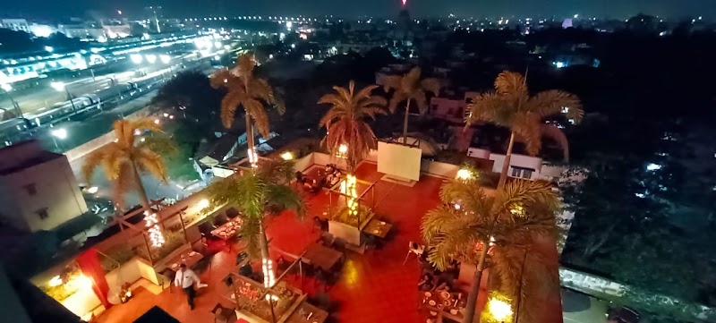 Palms Rooftop Restaurant - Palms Rooftop Restaurant 355, Variety Hall Rd, behind Railway Station, Town Hall, Coimbatore, Tamil Nadu 641001, India