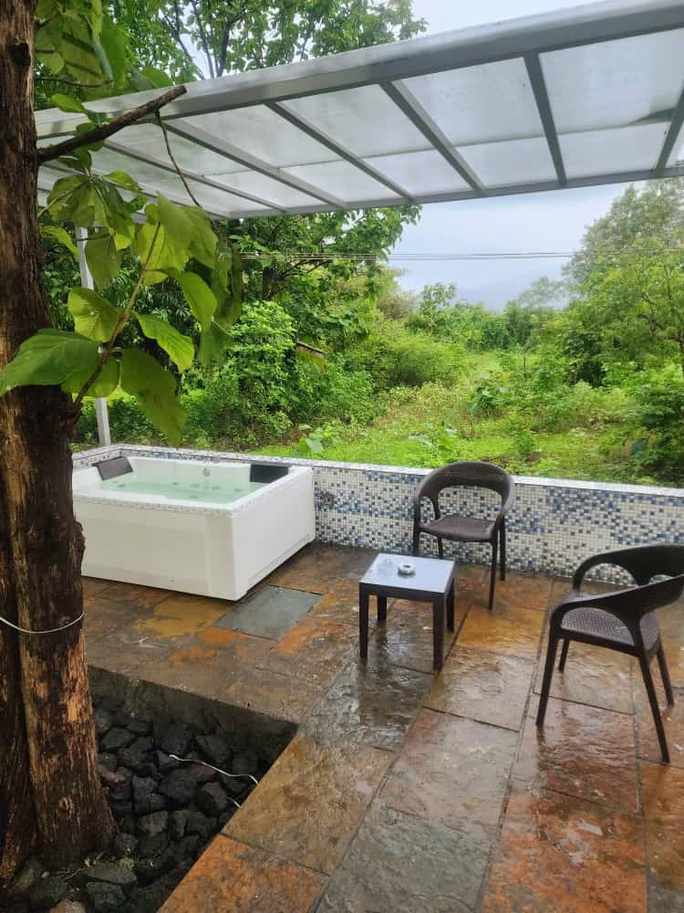 Teak Resort - Teak Resort House No.865, Survey No.52/2, 52/3, Savele, Karjat, Maharashtra 410201, India