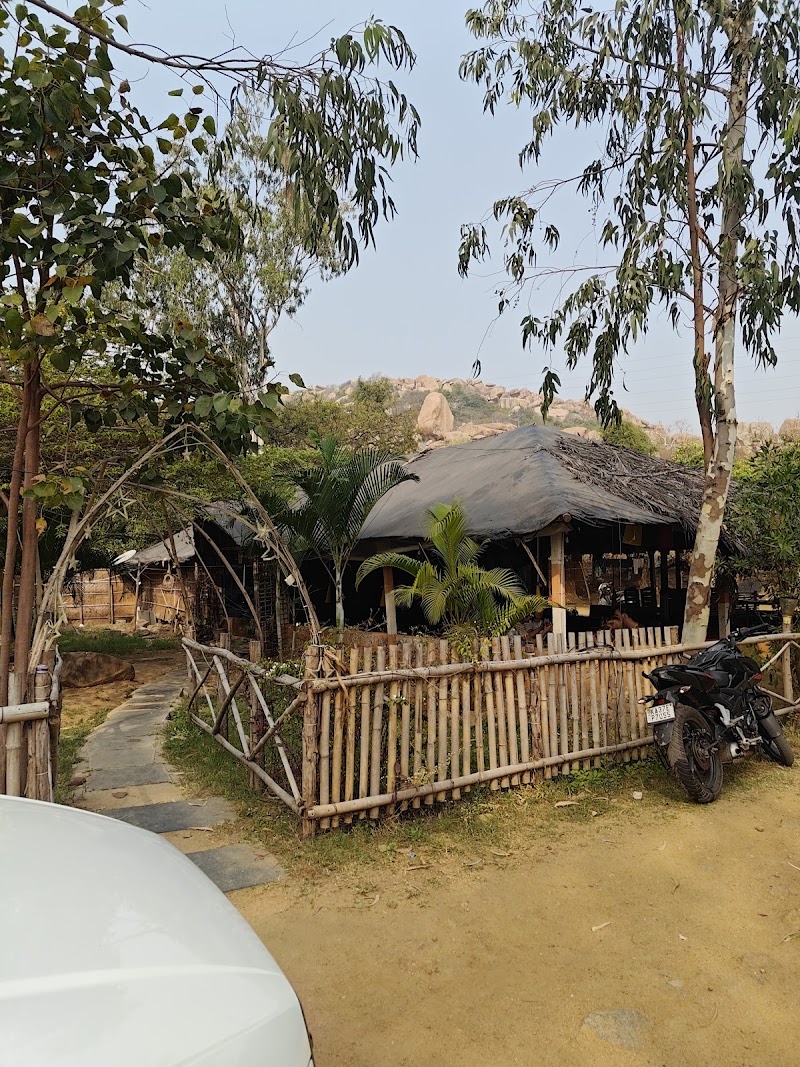 Island Vibes Hampi - Island Vibes Hampi Wine Shop Rd, Sanapur, Karnataka 583234, India