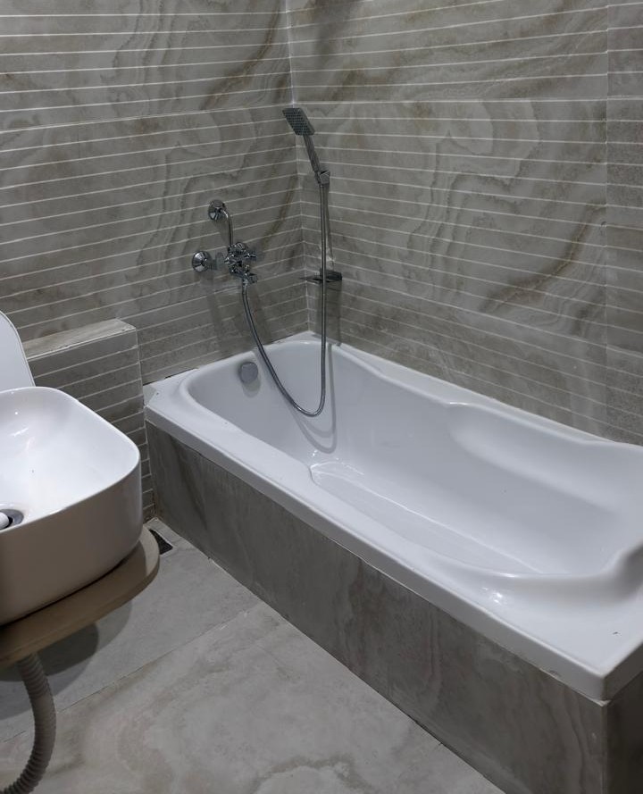 Hotel Seven Inn - Hotel Seven Inn, Relief Rd, nr. Zakariya masjid, Old City, Tankshal, Khadia, Ahmedabad, Gujarat 380001, India