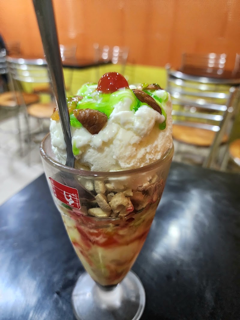 Shake Shack - Shake Shack, Palace Road, X754+H57, Gujarati Rd, Mattancherry, Kochi, Keralam 682002, India