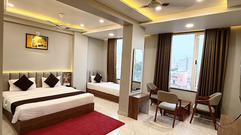 Hotel Holiday Icon - Hotel Holiday Icon, near Bank of India, opp. Rabari Gate, Dwarka, Gujarat 361335, India