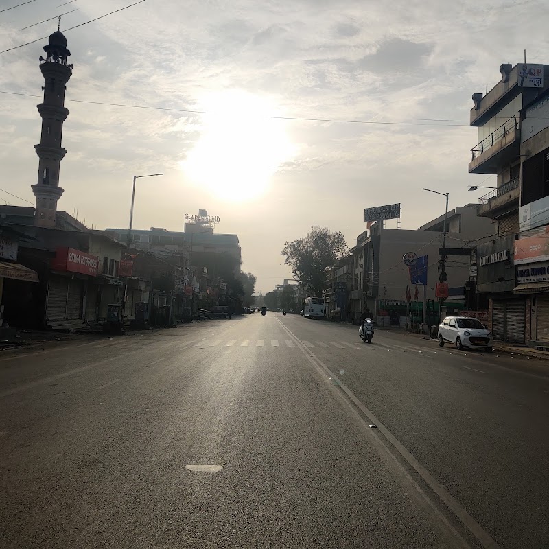 Panch Batti Parking Area - Panch Batti Parking Area 184, Mirza Ismail Rd, C-Scheme, C Scheme, Gopalbari, Jaipur, Rajasthan 302001, India