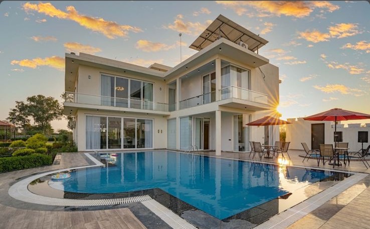 StayVista Villa