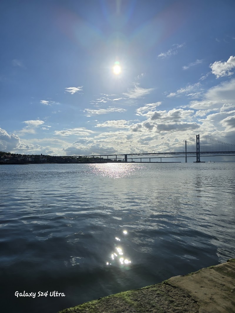 Forth Bridges Viewpoint - South Queensferry Car Park - Forth Bridges Viewpoint - South Queensferry Car Park, Newhalls Rd, Queensferry, South Queensferry EH30 9LE, UK