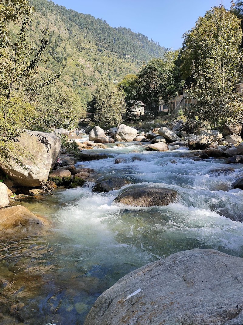 Tirthan River Front Farm Stay - Tirthan River Front Farm Stay near kangra Bank, Gushaini, Banjar, Himachal Pradesh 175123, India