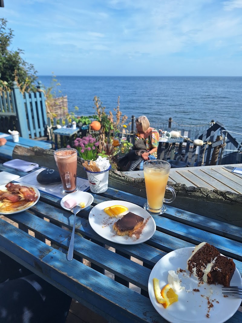 Crail Harbour Gallery & Tearoom - Crail Harbour Gallery & Tearoom, Shoregate, Crail, Anstruther KY10 3SU, UK