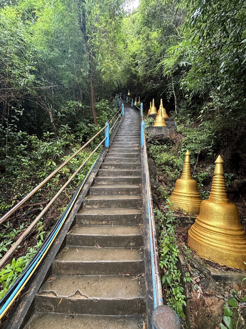 Wat Tham Suea - Wat Tham Suea 35 Tambon Krabi Noi, Amphoe Mueang Krabi, Chang Wat Krabi 81000, Thailand