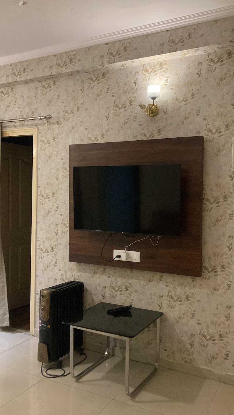 22nd weekend stays - 22nd weekend stays, Bhowali-bhimtal-haldwani road, Mehragaon Harmanorama Resorts Apartment, Just 100m ahead of Belpatra Cafe and kitchen, near Country inn hotel, Bhimtal, Mahargaon, Uttarakhand 263136, India