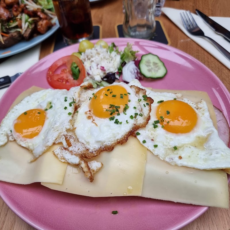 Grand Café Silva Ducis - Grand Café Silva Ducis Parade 6-7, 5211 KL 's-Hertogenbosch, Netherlands