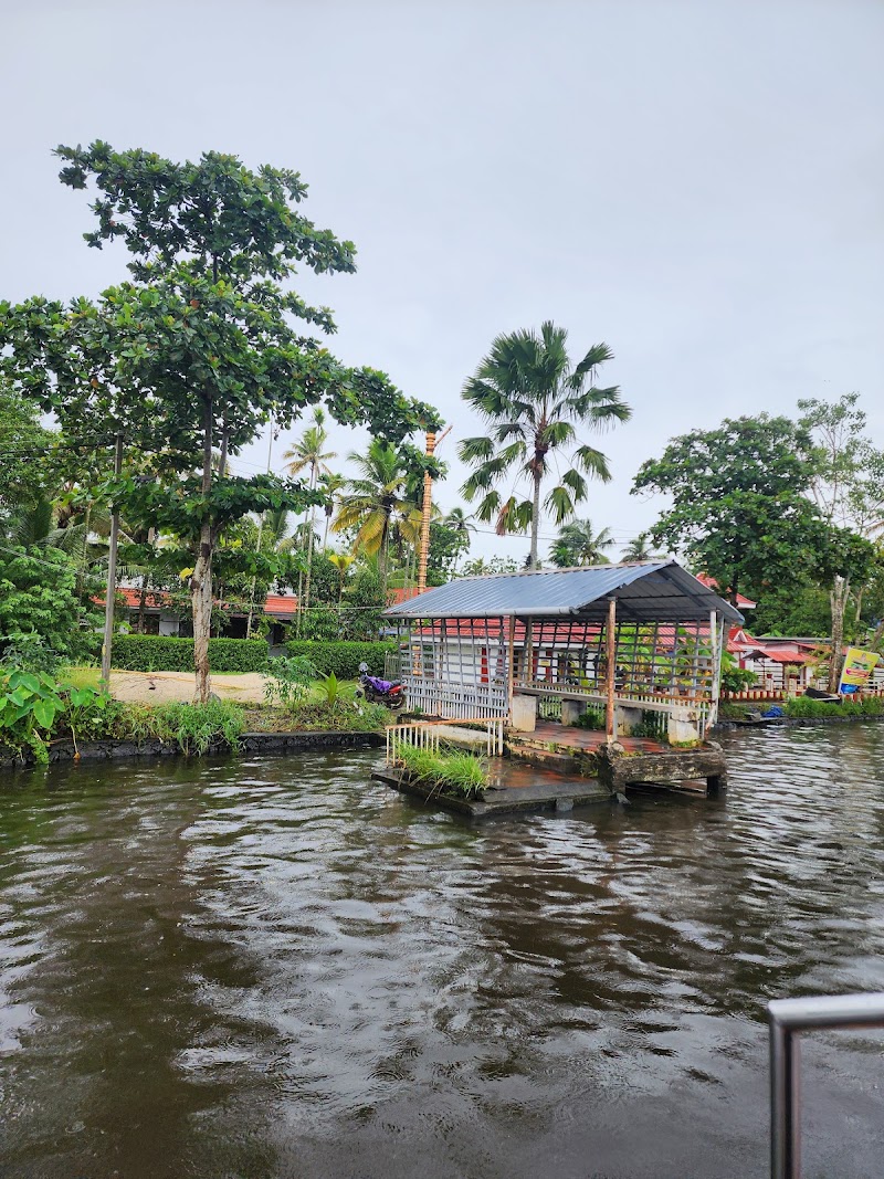 Ponjikkara Jetty - Ponjikkara Jetty, Ponjikkara, F9X2+RJX, Thirumala ward, Punnamada, Thirumala, Alappuzha, Kerala 688011, India