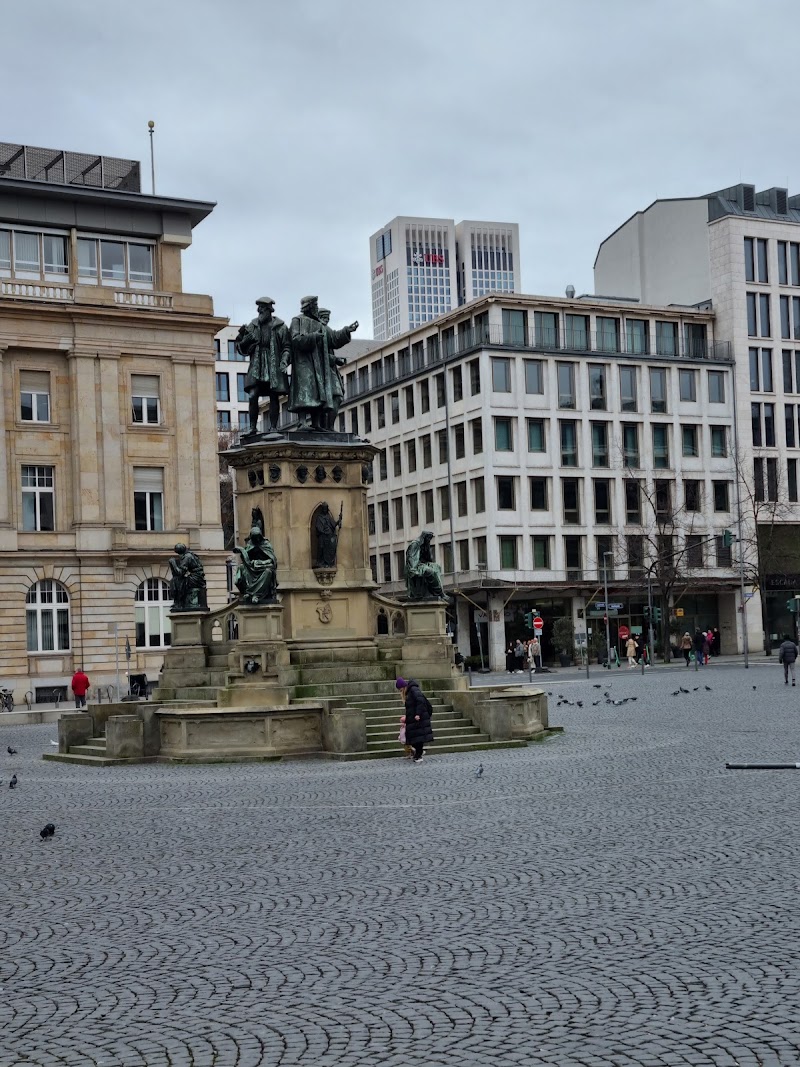 Goetheplatz - Goetheplatz, 60313 Frankfurt am Main, Germany