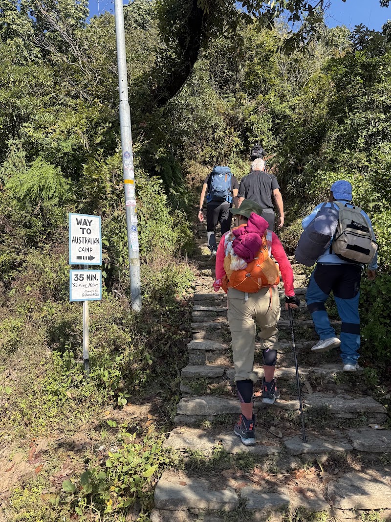 Australian Camp Trail head - Australian Camp Trail head 7RVC+MF, Dhampus 33700, Nepal