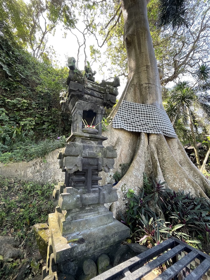 Goa Lawah Temple - Goa Lawah Temple, Jl. Raya Goa Lawah, Pesinggahan, Kec. Dawan, Kabupaten Klungkung, Bali 80761, Indonesia