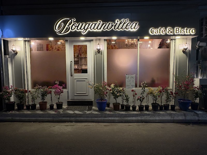 Bougainvillea Cafe & Bistro - Bougainvillea Cafe & Bistro 234C, Prince Anwar Shah Rd, nearby South City Mall, Lords More, Jodhpur Colony, Lake Gardens, Kolkata, West Bengal 700045, India