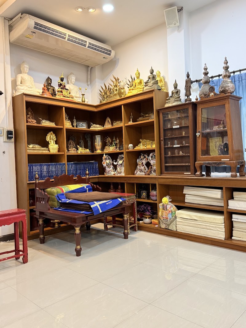 MONK CHAT OFFICE - MONK CHAT OFFICE, 136/3 Suthep Rd, Tambon Su Thep, Amphoe Mueang Chiang Mai, Chang Wat Chiang Mai 50200, Thailand