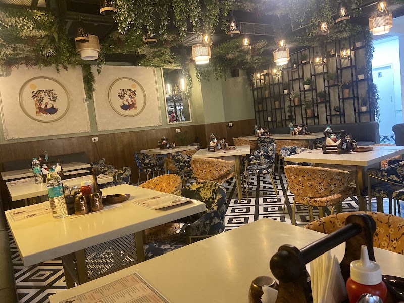 Saanwara Sweets - Saanwara Sweets ground floor, JD tower, Patiala Rd, Zirakpur, Nabha, Punjab 140603, India