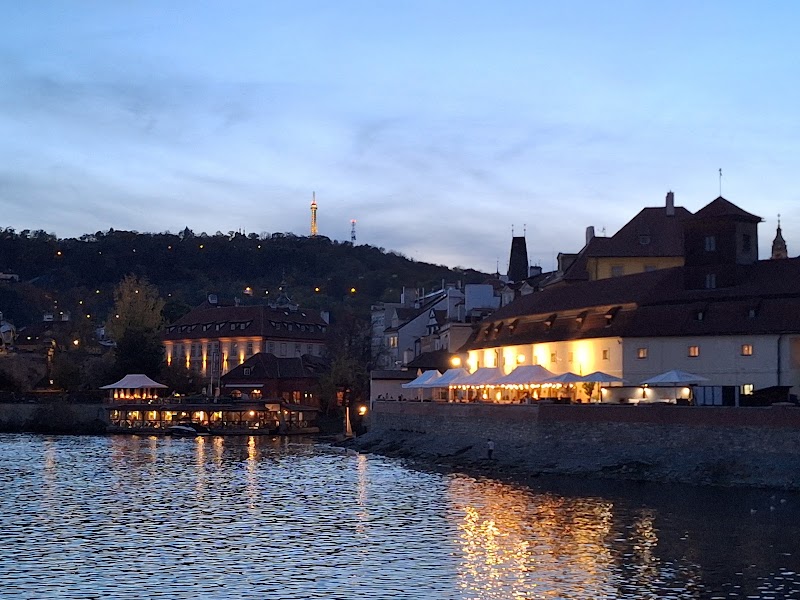 Prague Boats - Prague Boats, Dvořákovo nábř., 110 00 Praha-Staré Město, Czechia