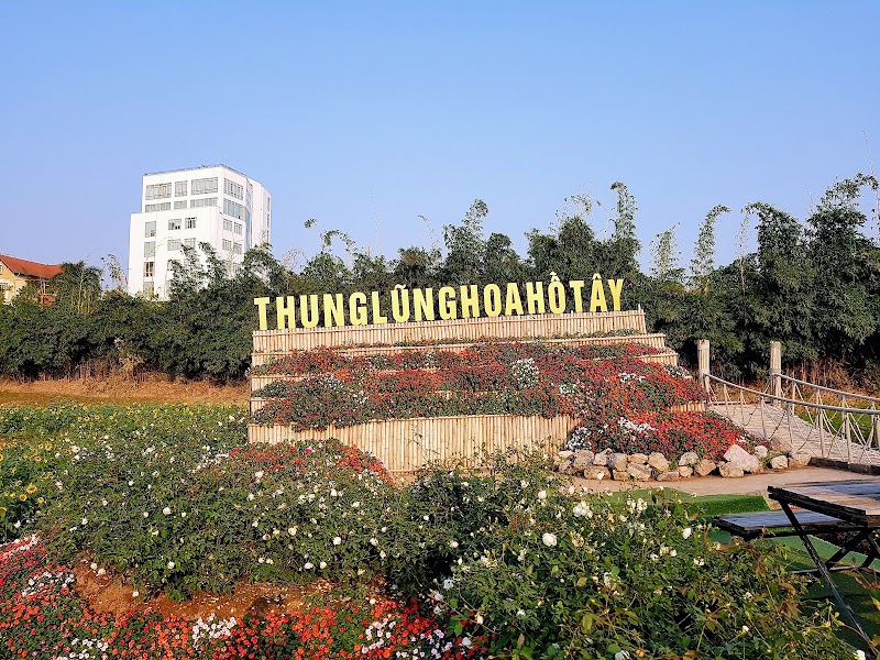 Thung lũng hoa hồ Tây - Thung lũng hoa hồ Tây, Ngã 3 P. Nhật Chiêu, Tây Hồ, Hà Nội, Vietnam