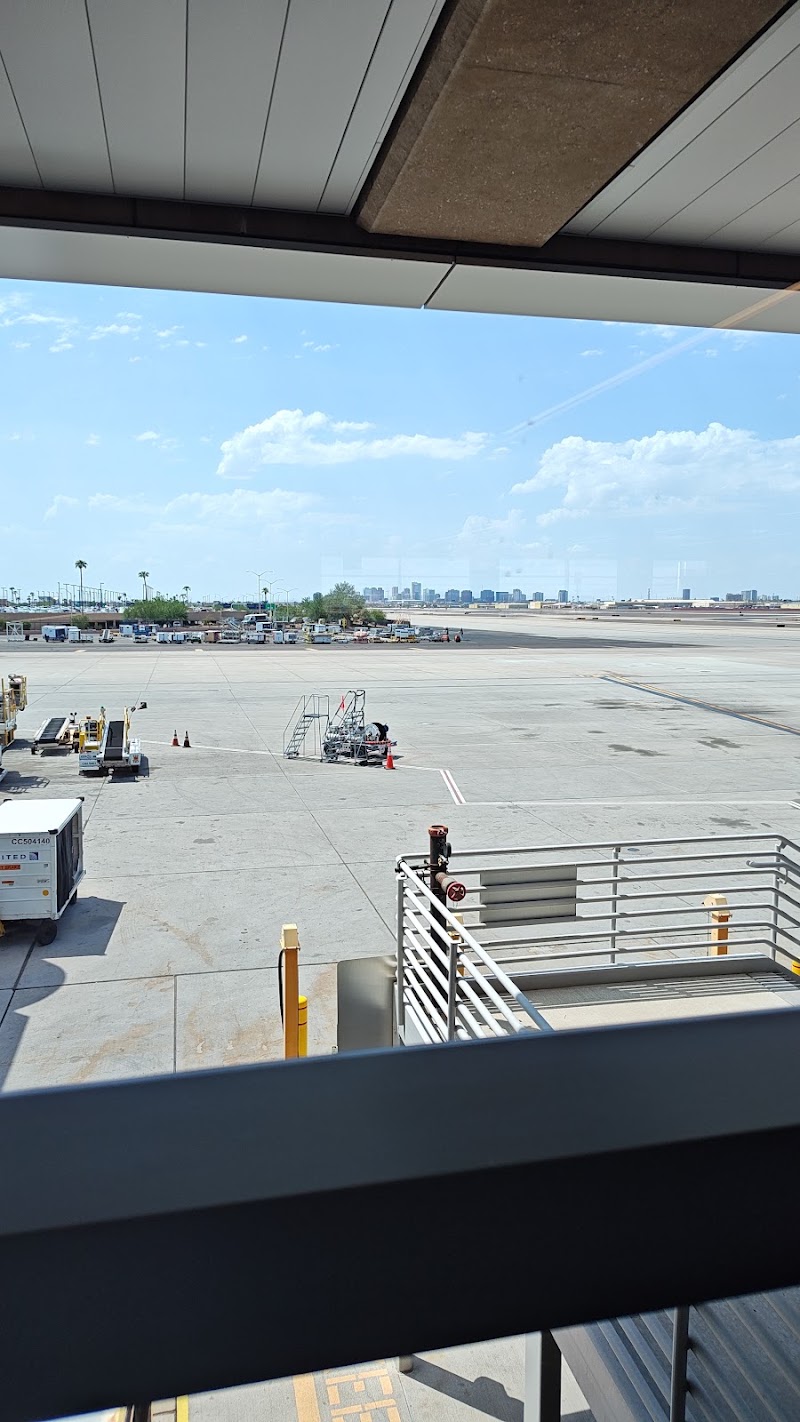 Terminal 3 - Terminal 3, 3400 Sky Harbor Blvd, Phoenix, AZ 85034, USA