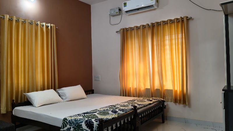 LUX HomeStay - LUX HomeStay VAK 21/54/1, Aratukadavu Rd, Chilakkoor, Varkala, Kerala 695141, India