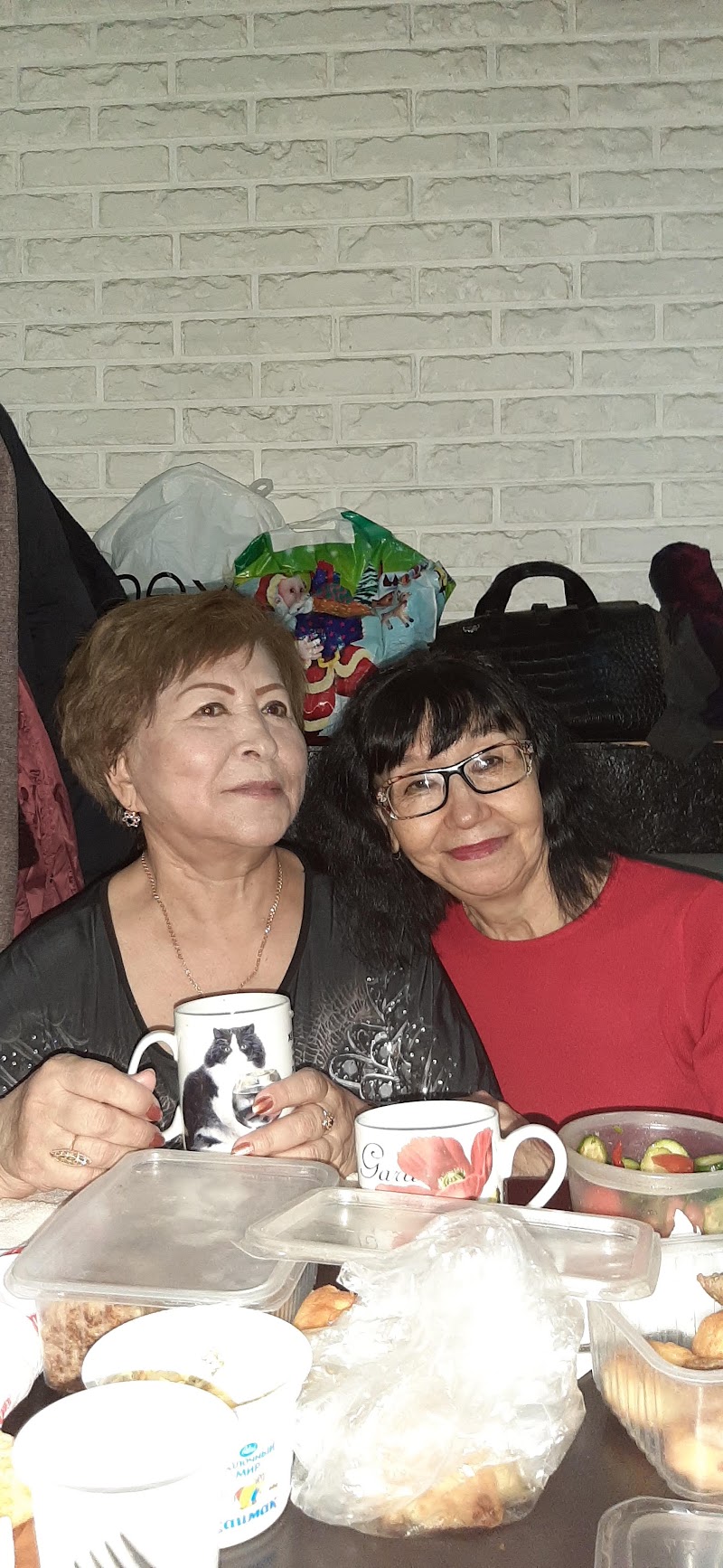 Almaty Bar - Almaty Bar, Rayimbek Ave 158, Almaty 050000, Kazakhstan