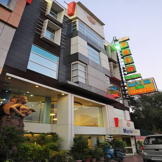 Hotel Palm D'or - Hotel Palm D'or 8595/1, Opp New Delhi Station, Desh Bandhu Gupta Rd, Arya Nagar, Paharganj, New Delhi, Delhi, 110055, India