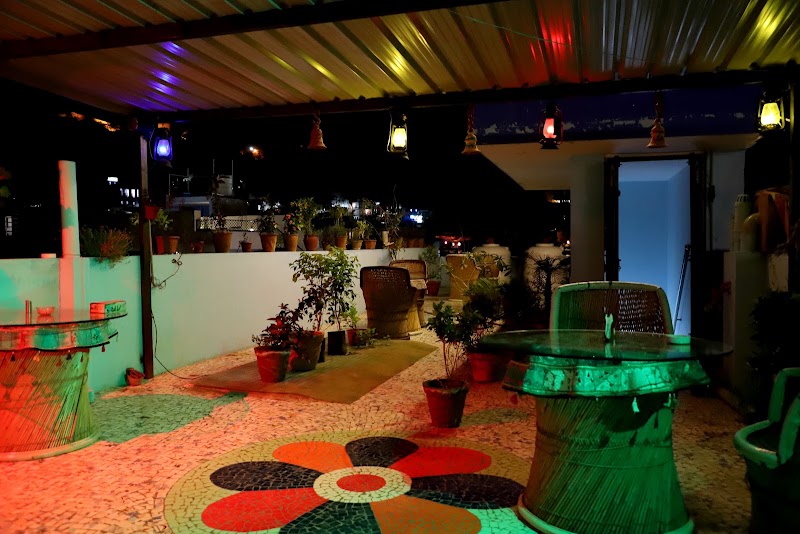 BLUE STAY ROOF TOP CAFE AND RESTAURANT - BLUE STAY ROOF TOP CAFE AND RESTAURANT Fort Rd, near Clock Tower, Killi Khana, makrana mohalla, Sodagaran Mohalla, Jodhpur, Rajasthan 342001, India