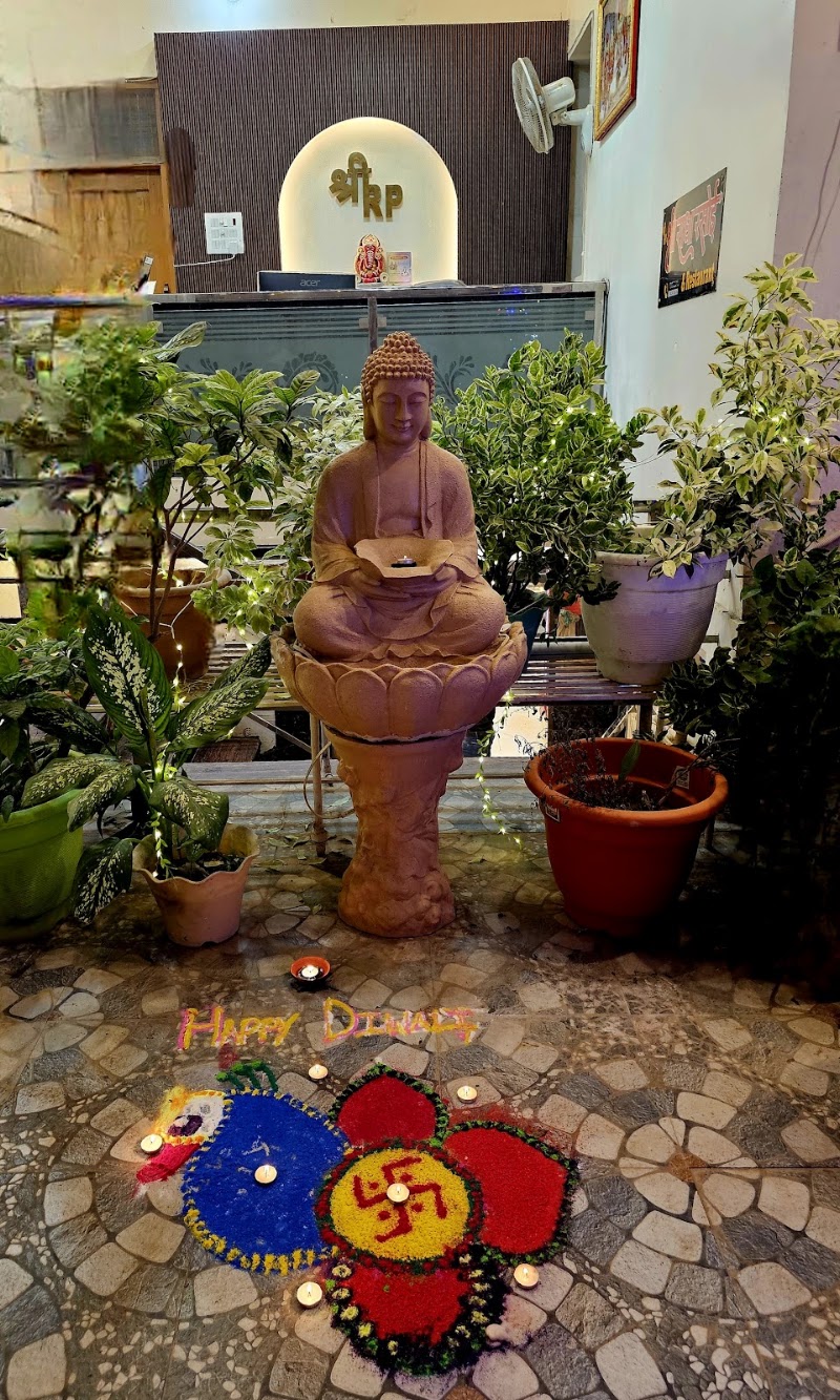 SRI RADHA PALACE - SRI RADHA PALACE, pipal ped, near Raiganj police chauki, New Colony, Raiganj, Ayodhya, Uttar Pradesh 224123, India