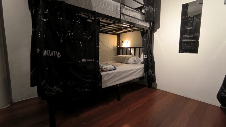 Chalok Hostel - Chalok Hostel 25, 7, Tambon Ko Tao, Amphoe Ko Pha-ngan, Chang Wat Surat Thani 84360, Thailand