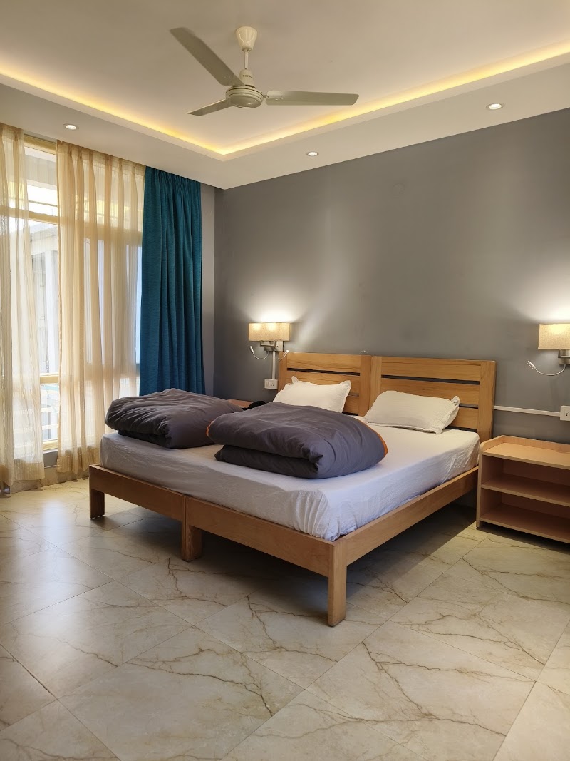 Madpackers Bir - Madpackers Bir Opposite Nyingyang Monastery, Bir Colony Road, Chaugan - Sansal Rd, Bir Colony, Bir, Chaugan, Himachal Pradesh 176077, India