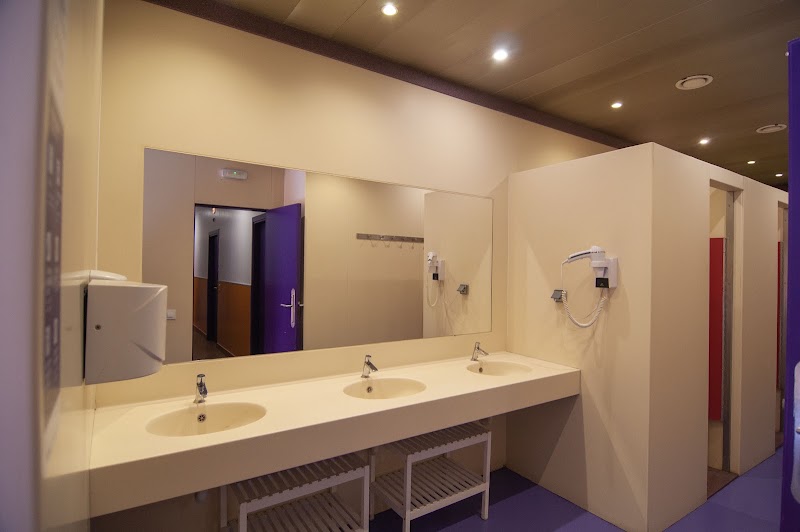 Party Hostel Kabul - Party Hostel Kabul, Pl. Reial, 17, Ciutat Vella, 08002 Barcelona, Spain